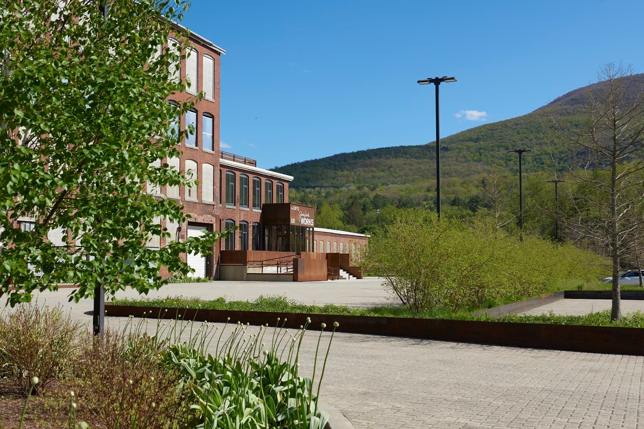 Condominium at 520 State Road # 208, North Adams MA 01247, photo 5 of 37