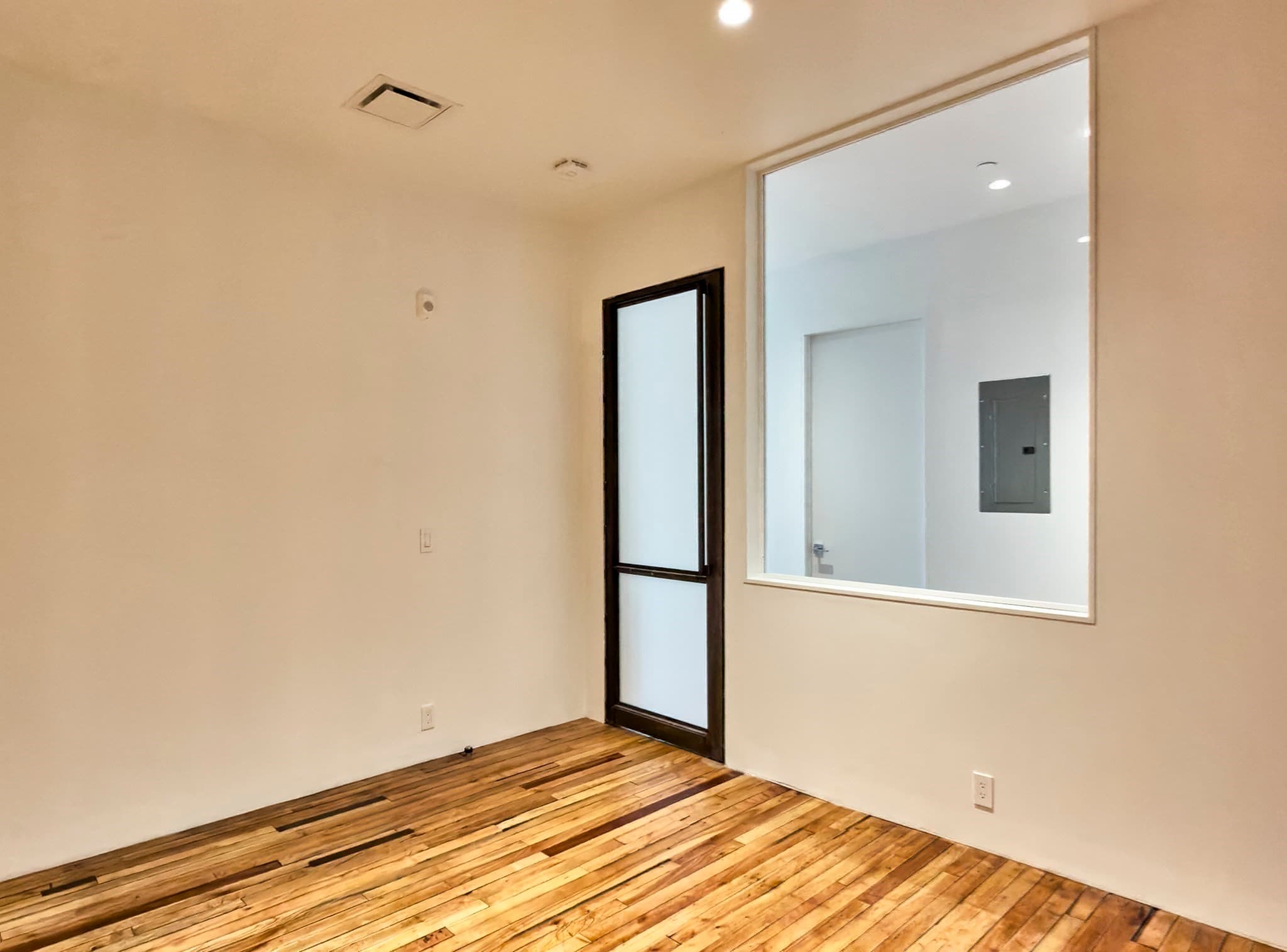 Condominium at 520 State Road # 208, North Adams MA 01247, photo 10 of 37