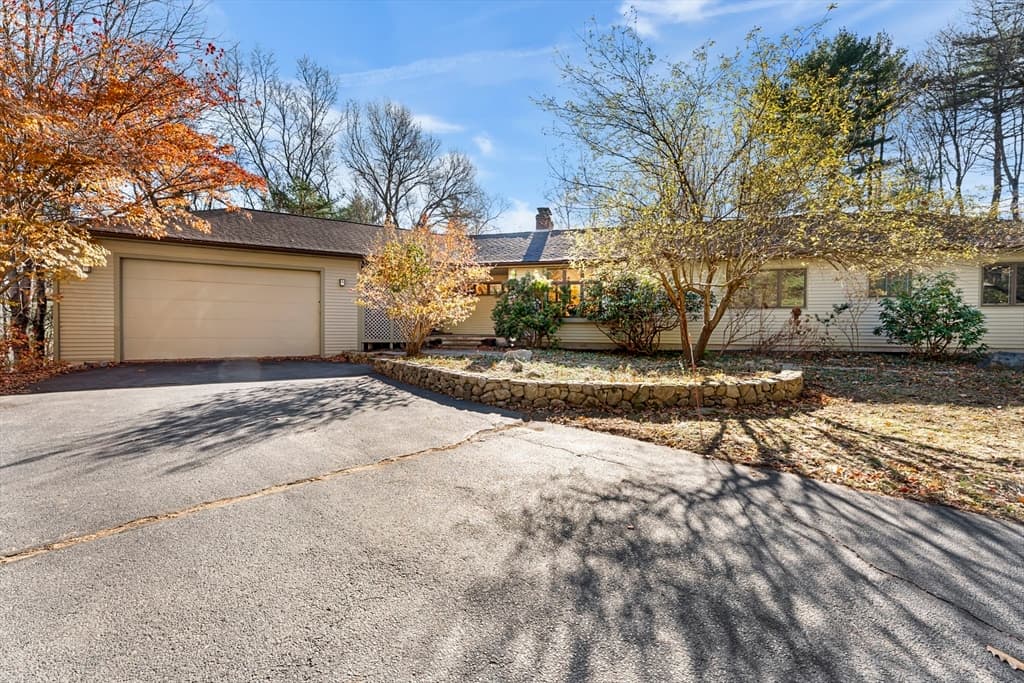 84 Davison Dr., Lincoln MA 01773