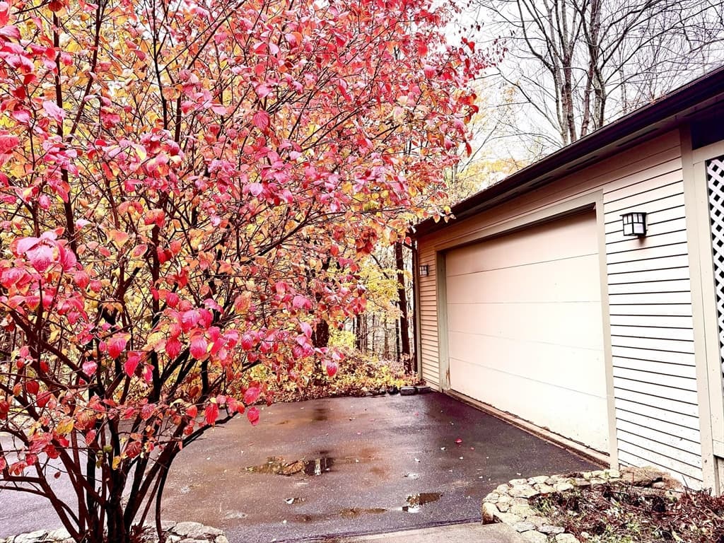 Single Family Residence at 84 Davison Dr., Lincoln MA 01773, Lincoln, photo 5 of 36