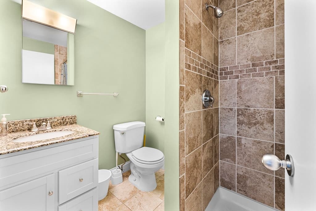 Single Family Residence at 84 Davison Dr., Lincoln MA 01773, Lincoln, photo 31 of 36