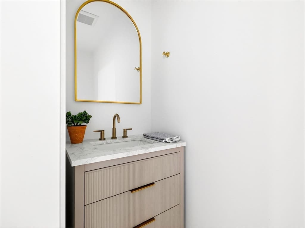 Condominium at 202 Powder House Blvd # 2, Somerville MA 02144, photo 8 of 30