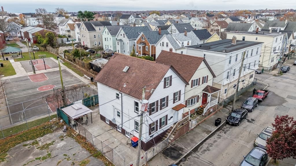 150 Blackmer St, New Bedford MA 02744 photo 2