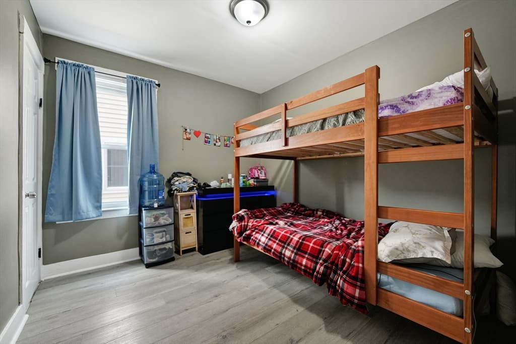 150 Blackmer St, New Bedford MA 02744 photo 9