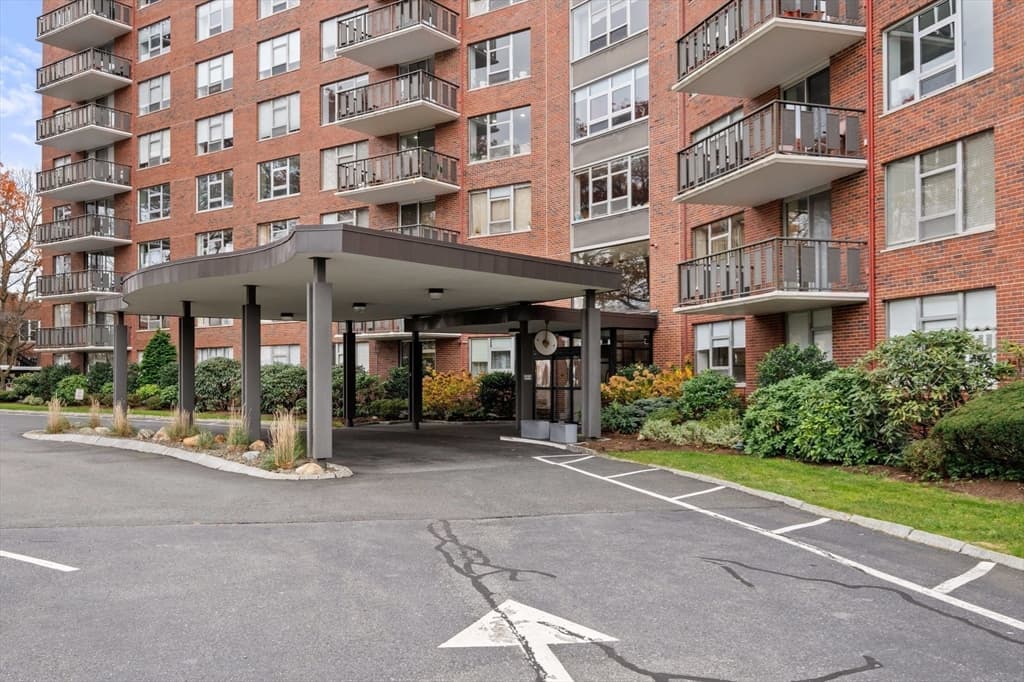 Condominium at 280 Boylston St # 908, Newton MA 02467, Newton, photo 27 of 28