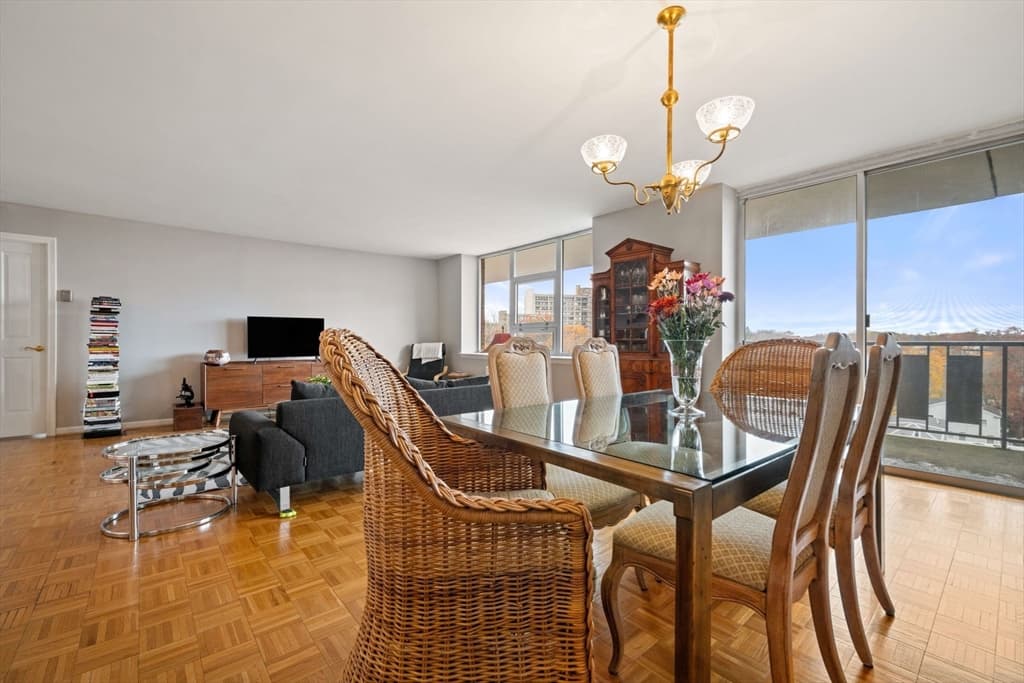 Condominium at 280 Boylston St # 908, Newton MA 02467, Newton, photo 10 of 28