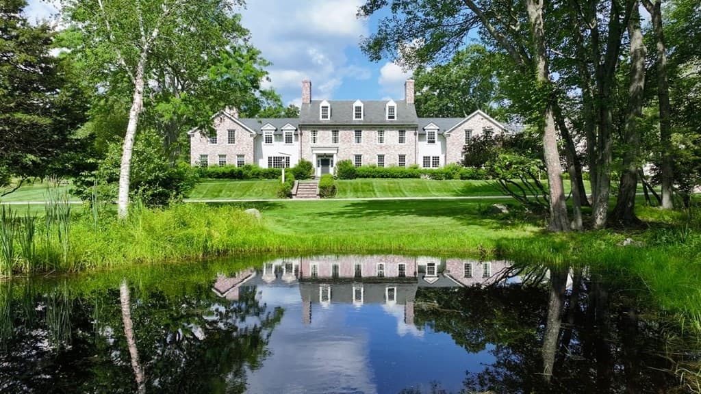 401 Sandy Valley Rd, Westwood MA 02090