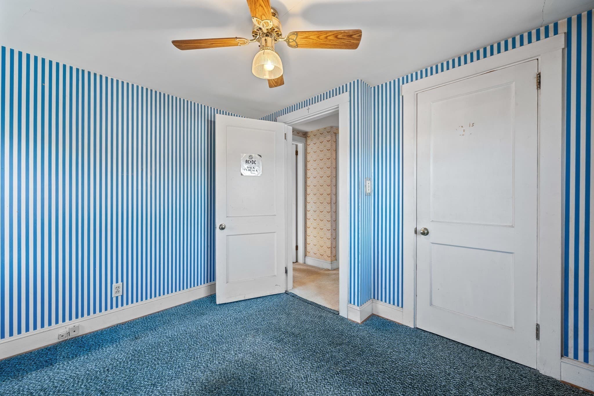Single Family Residence at 212 Pearl St, Gardner MA 01440, photo 23 of 41