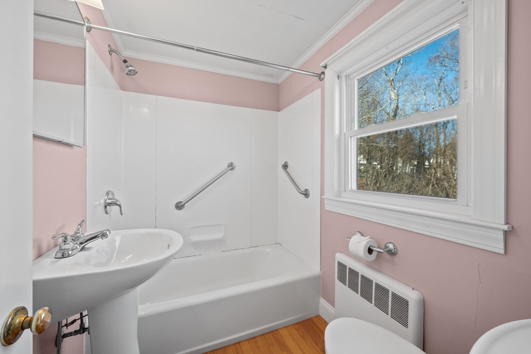 Single Family Residence at 212 Pearl St, Gardner MA 01440, photo 16 of 41