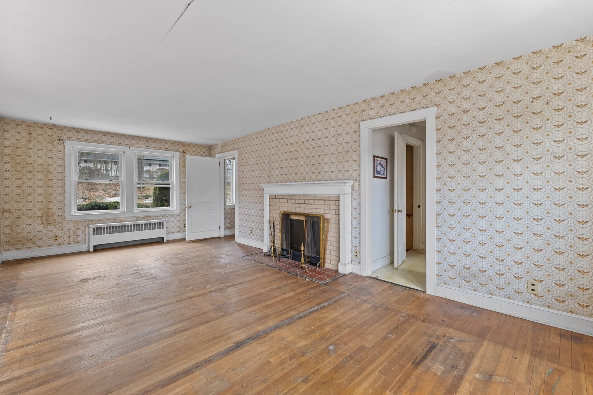 Single Family Residence at 212 Pearl St, Gardner MA 01440, photo 32 of 41