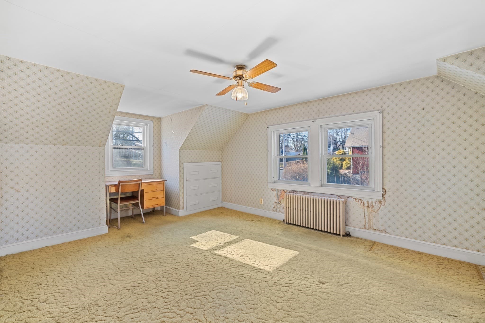 Single Family Residence at 212 Pearl St, Gardner MA 01440, photo 20 of 41
