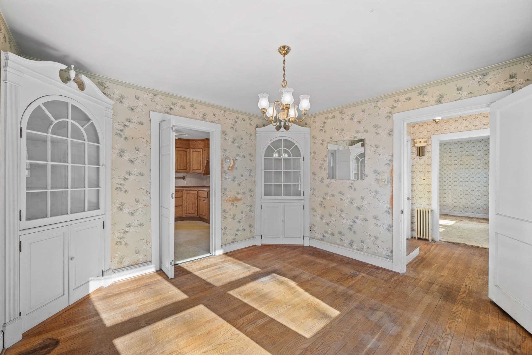 Single Family Residence at 212 Pearl St, Gardner MA 01440, photo 9 of 41