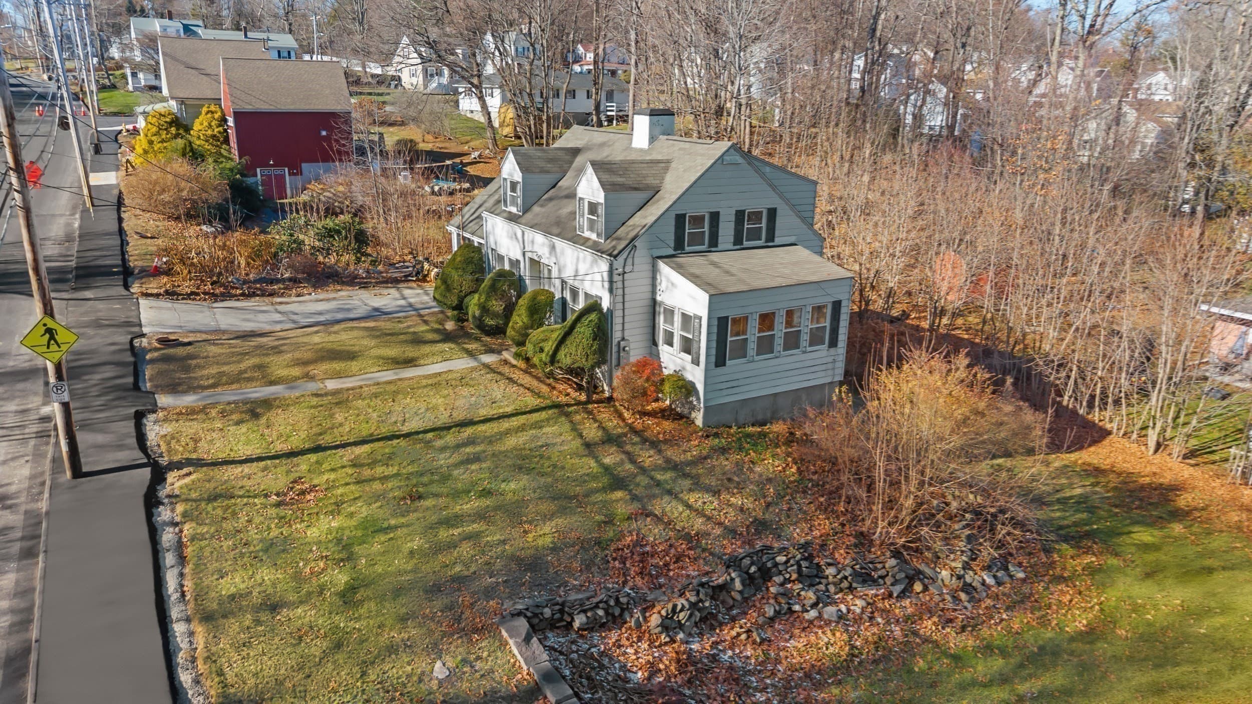 Single Family Residence at 212 Pearl St, Gardner MA 01440, photo 4 of 41