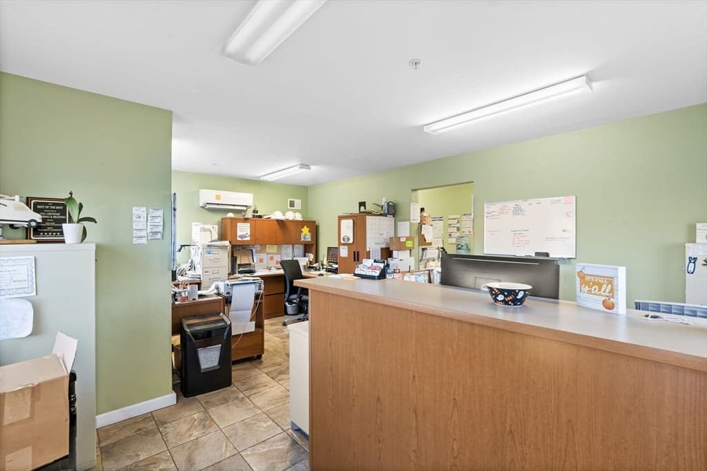 2 Family - 2 Units Up/Down at 381 Summer Street, Fitchburg MA 01420, photo 22 of 35
