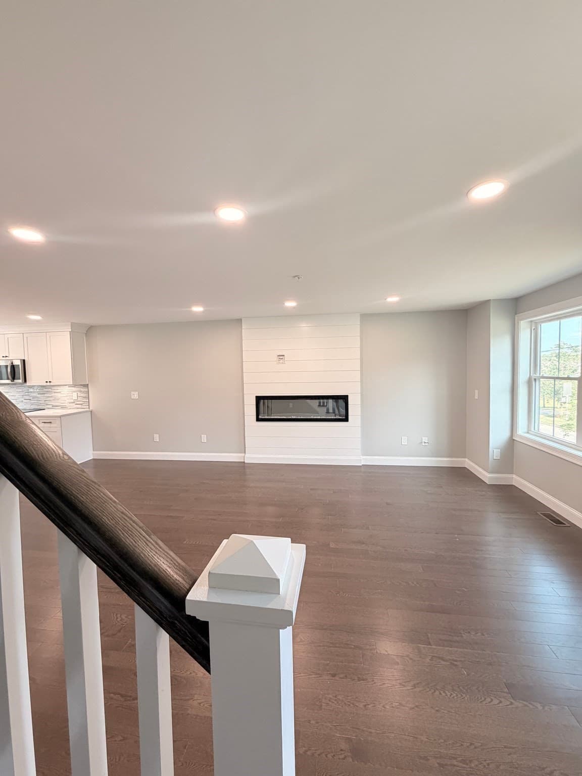 Condominium at 9 Acton Rd # 6, Chelmsford MA 01824, photo 7 of 24