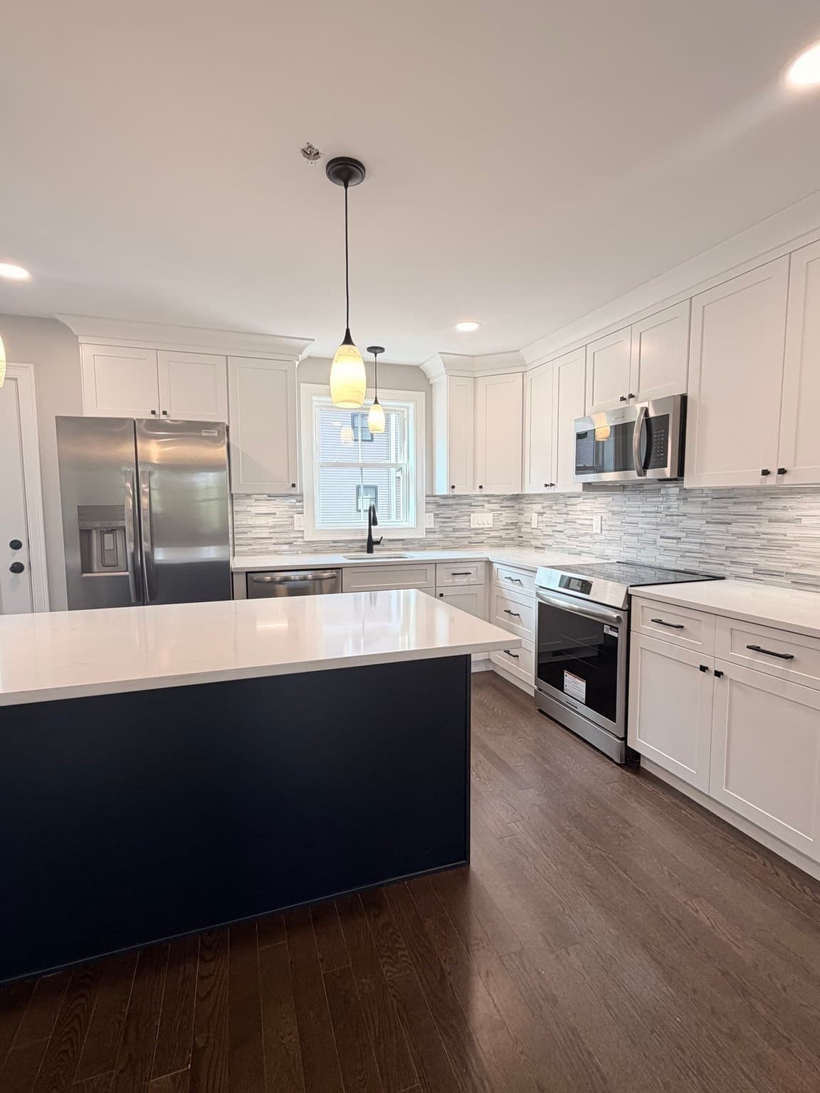 Condominium at 9 Acton Rd # 6, Chelmsford MA 01824, photo 3 of 24