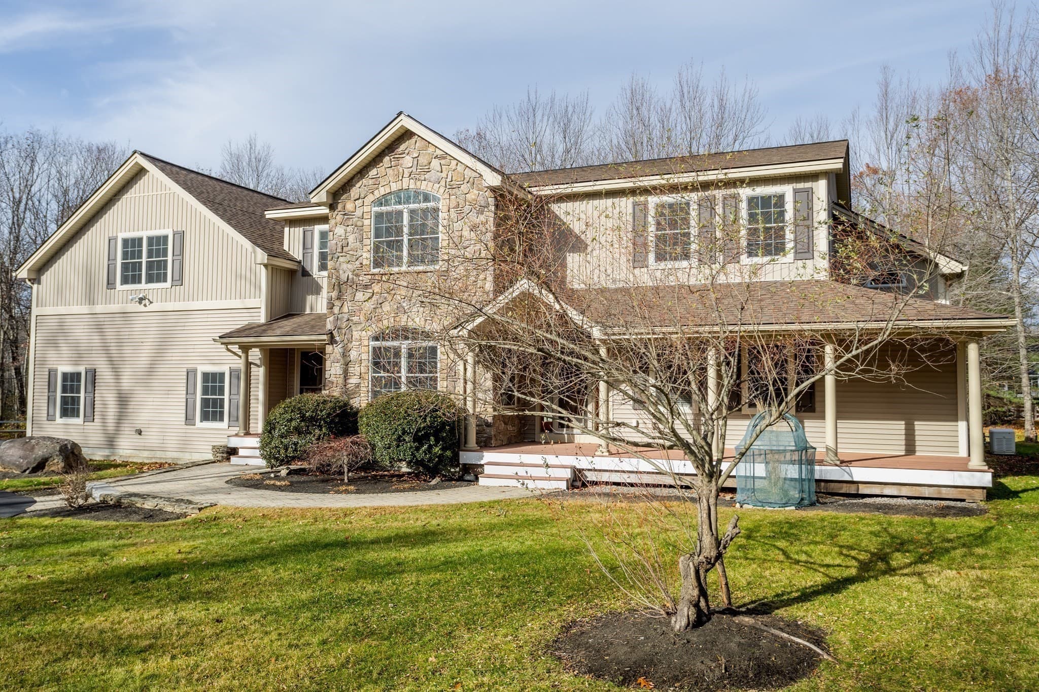837 Mount Elam Rd, Fitchburg MA 01420