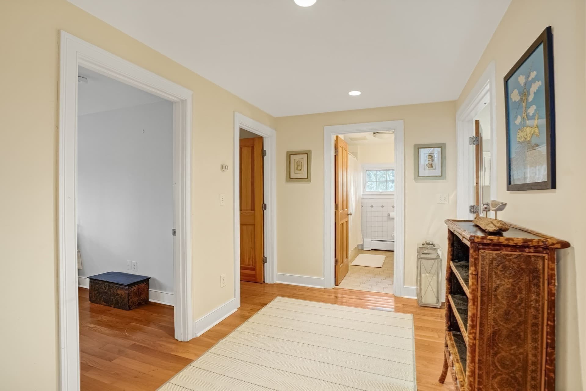 Single Family Residence at 4 Noman's Watch Road, Aquinnah MA 02535, photo 18 of 37