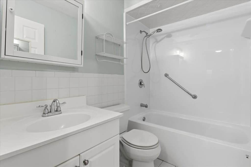 Condominium at 360 Neponset Street # 702, Canton MA 02021, Canton, photo 16 of 21