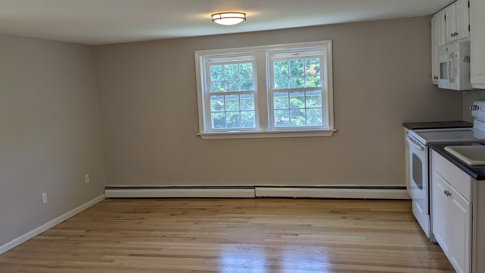 Single Family Residence at 11 Bob-O-Link Lane, Yarmouth MA 02673, photo 15 of 27
