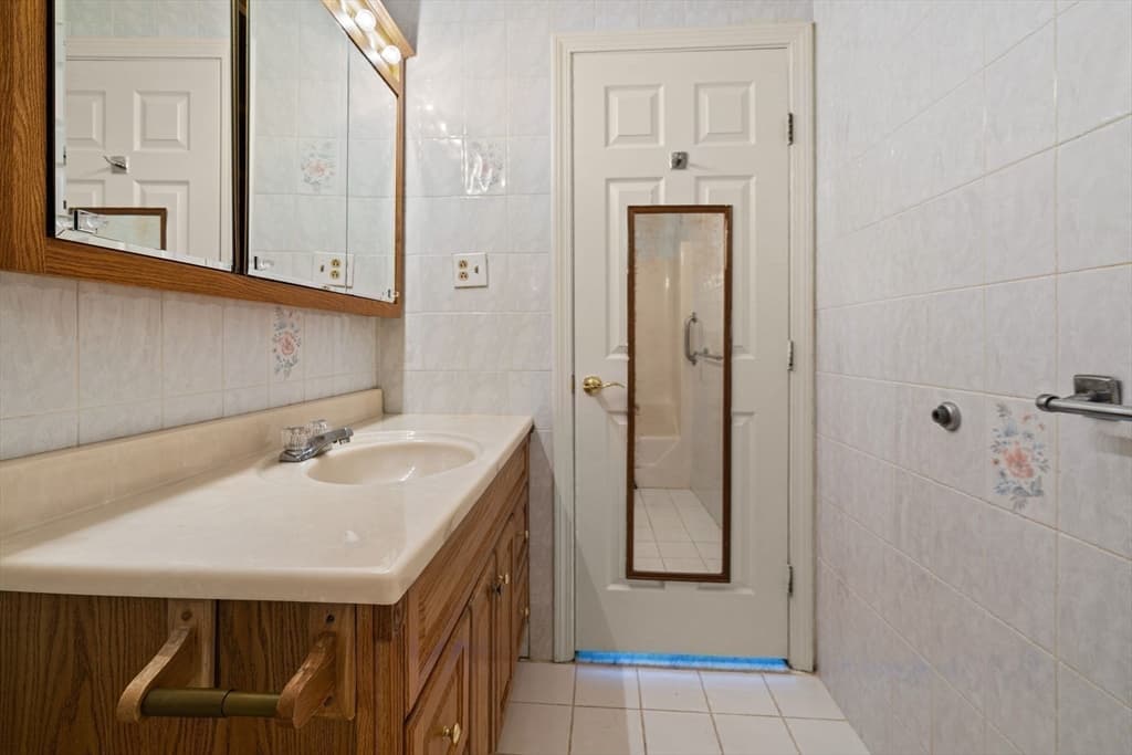 3920 Mystic Valley Pkwy # 303, Medford MA 02155 photo 17