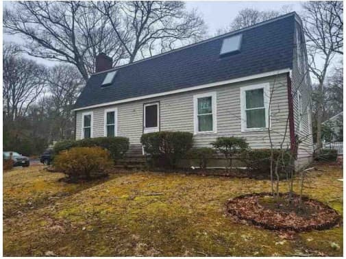 Single Family Residence at 46 Pond Circle, Mashpee MA 02649, photo 5 of 6