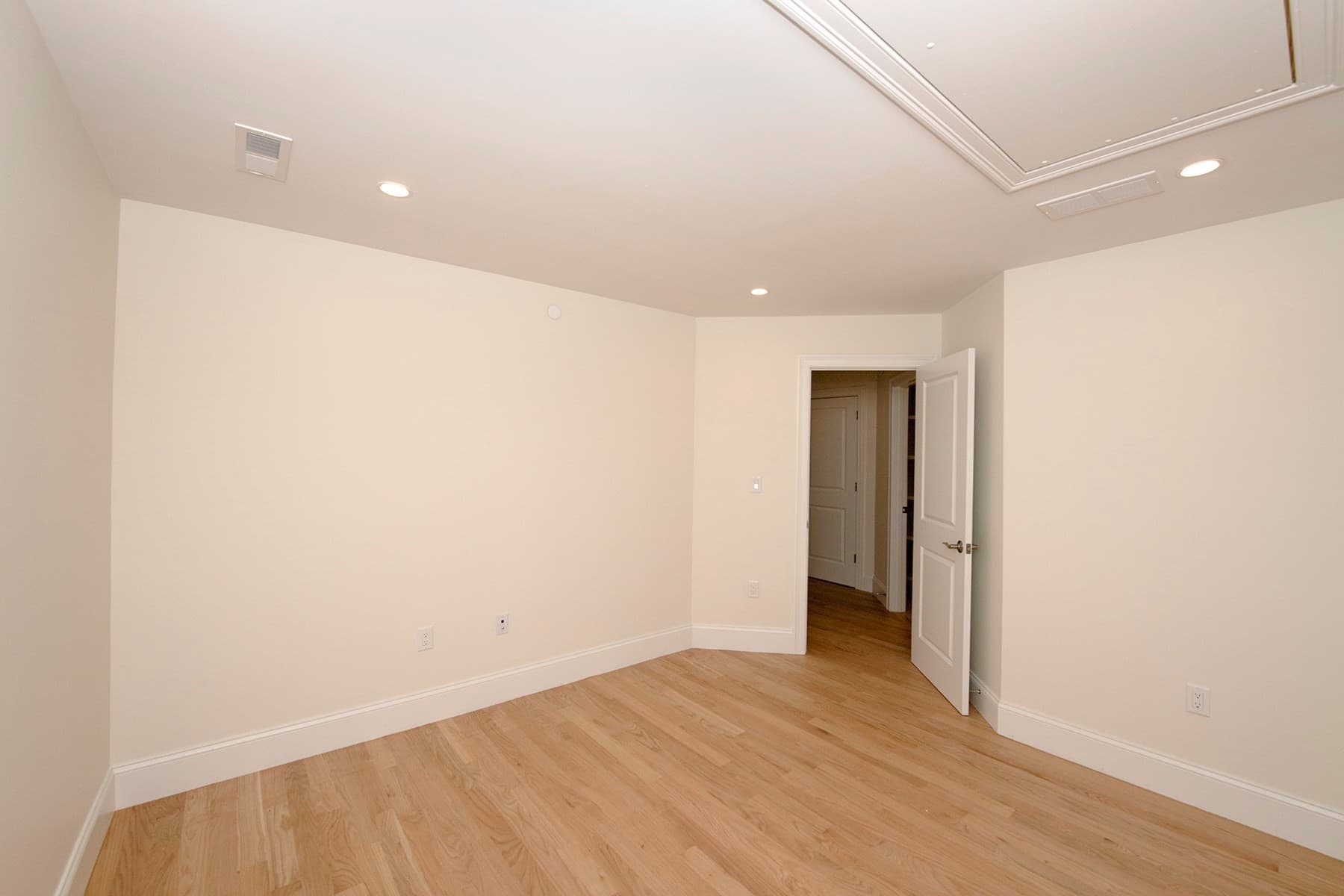 Condominium at 21 Clubview Dr # 21, Andover MA 01810, photo 25 of 30