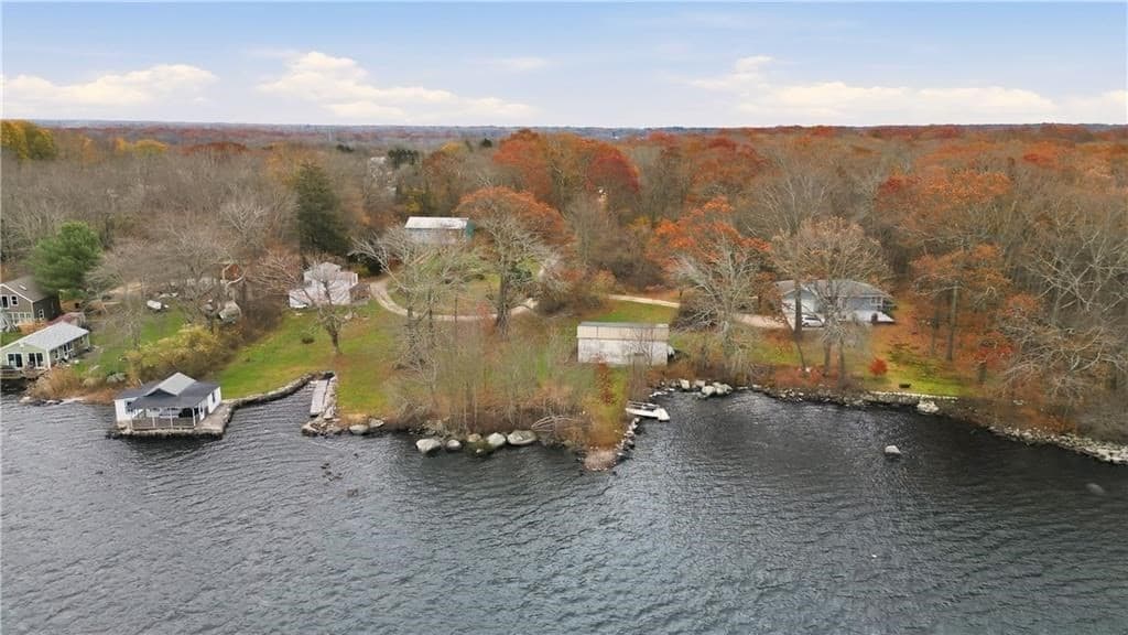 507R Stafford, Tiverton RI 02878