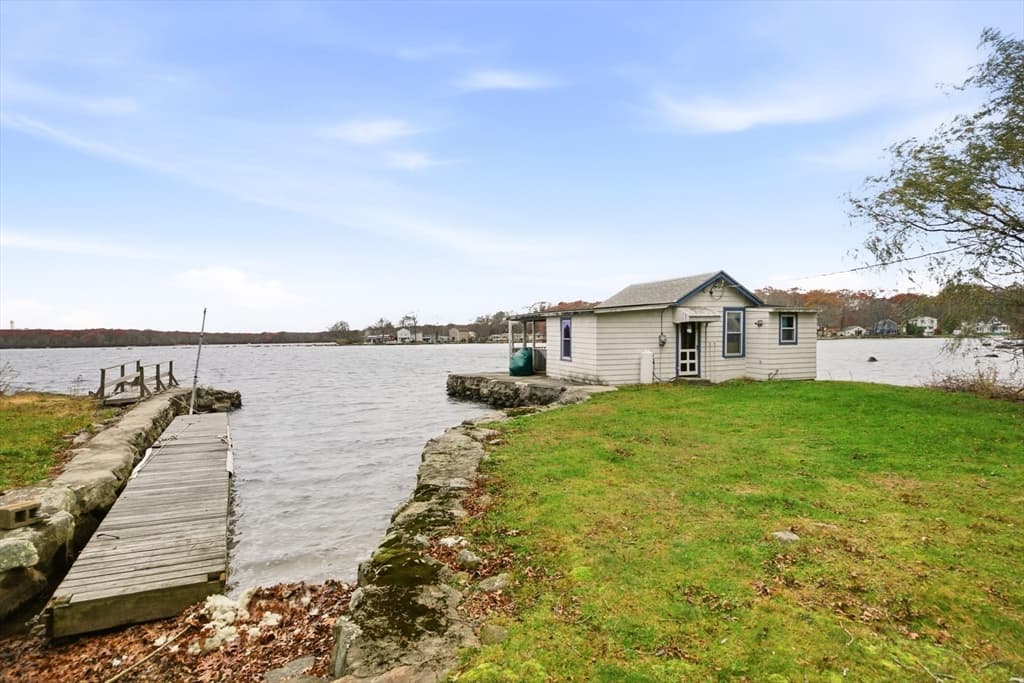 Single Family Residence at 507R Stafford, Tiverton RI 02878, photo 19 of 38