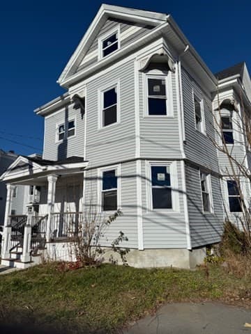 863 N Main St, Brockton MA 02301