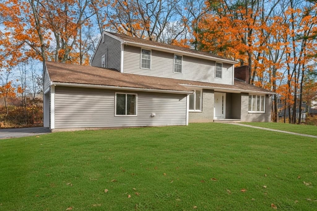 Single Family Residence at 32 Laurel Ln, Raynham MA 02767, photo 2 of 30