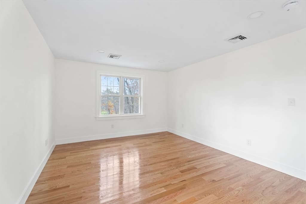 Single Family Residence at 32 Laurel Ln, Raynham MA 02767, photo 16 of 30