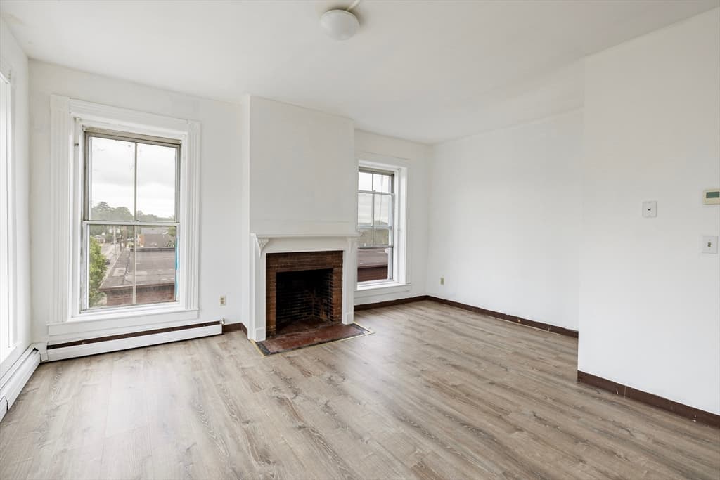 12-14 E Main St, Orange MA 01364 photo 7
