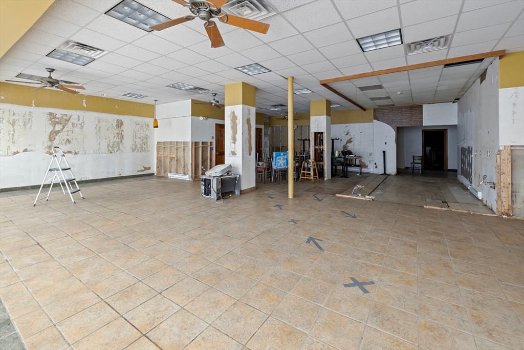 12-14 E Main St, Orange MA 01364 photo 3