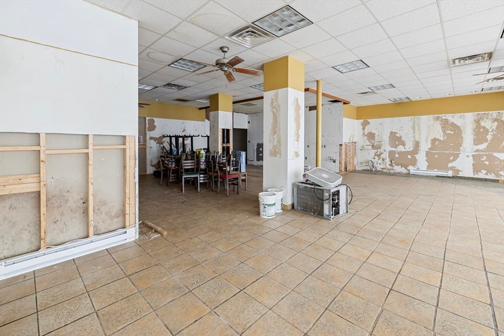 12-14 E Main St, Orange MA 01364 photo 10