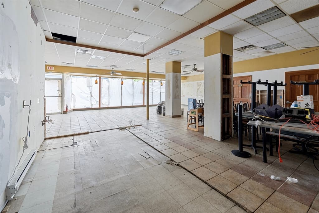 12-14 E Main St, Orange MA 01364 photo 11
