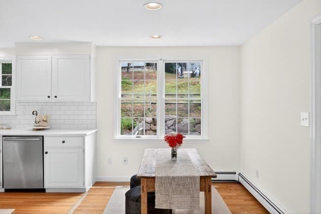 Single Family Residence at 20 Mutiny Way, Mashpee MA 02649, photo 10 of 34