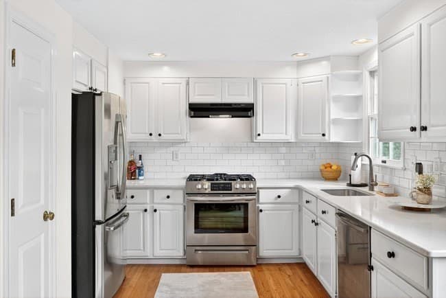 Single Family Residence at 20 Mutiny Way, Mashpee MA 02649, photo 14 of 34