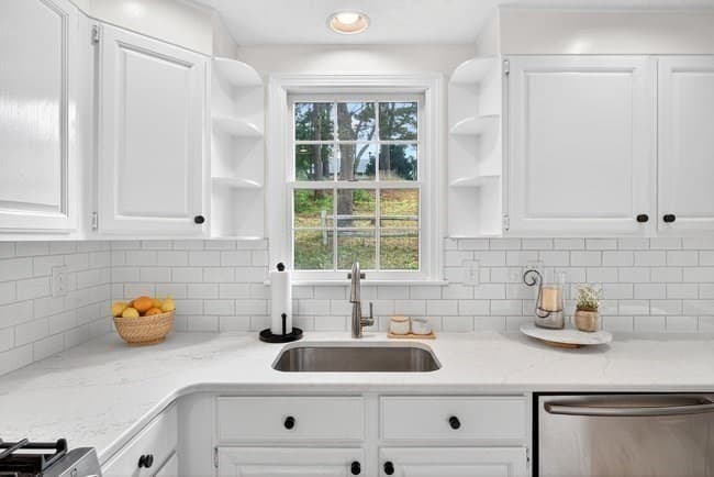 Single Family Residence at 20 Mutiny Way, Mashpee MA 02649, photo 15 of 34