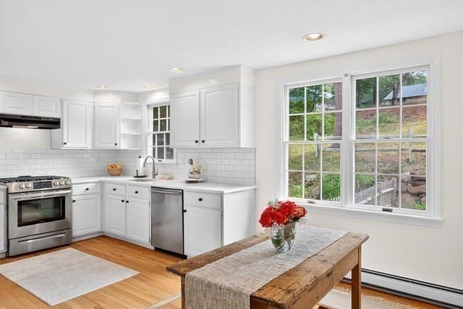 Single Family Residence at 20 Mutiny Way, Mashpee MA 02649, photo 11 of 34