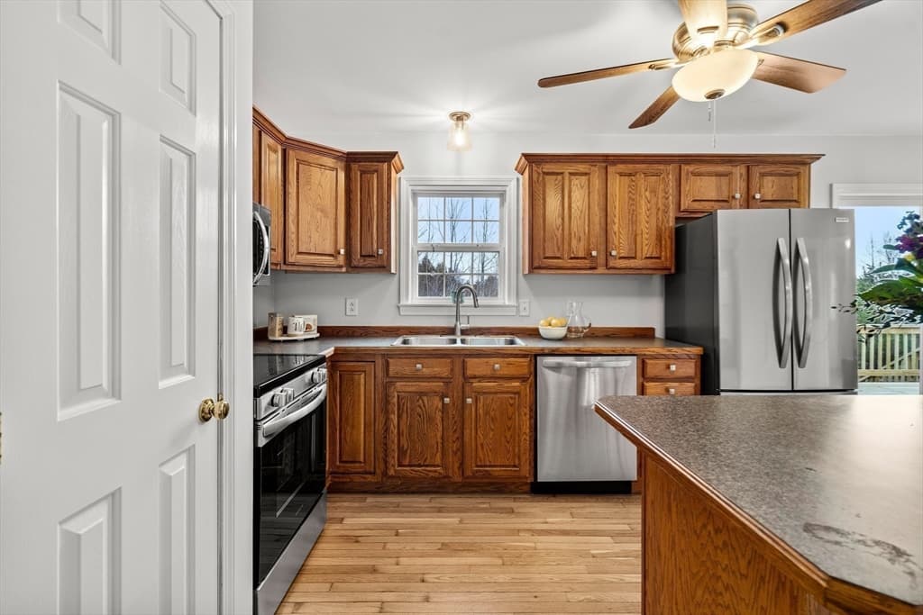 Single Family Residence at 454 Little Pond Road, Sandwich NH 03227, Sandwich, photo 10 of 42