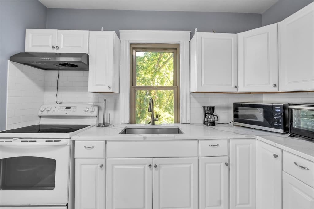 222 S Main Street, Hopedale MA 01747 photo 6