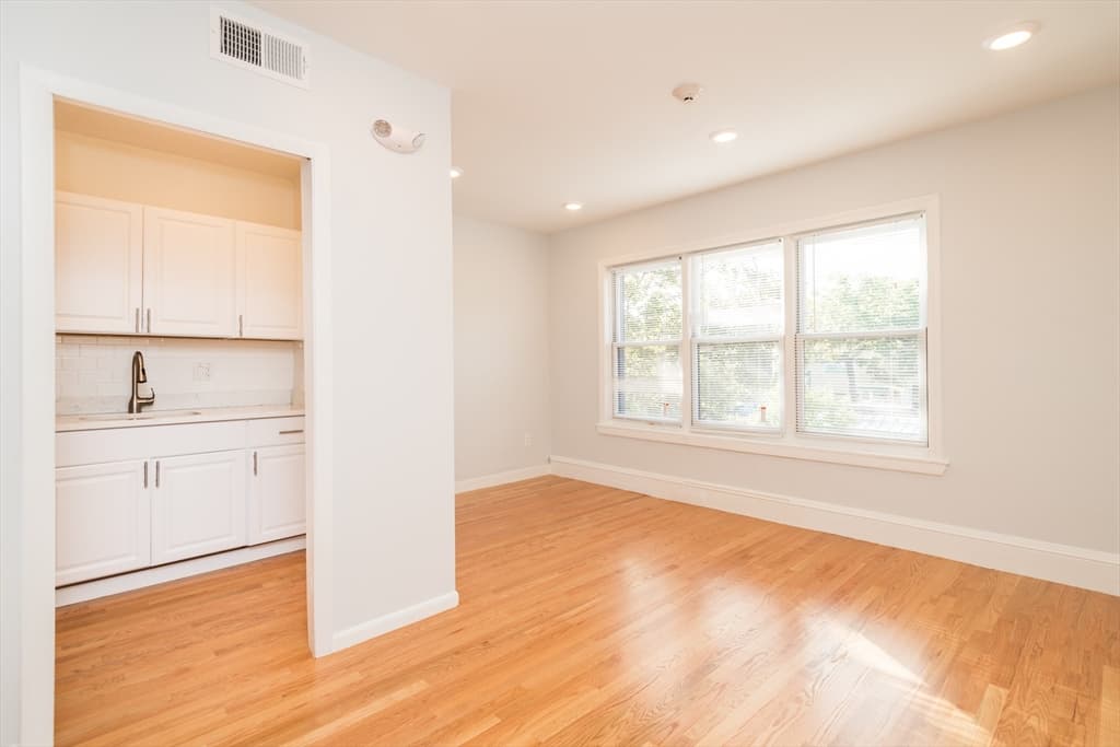 1620 Beacon Street, Brookline MA 02446 photo 16