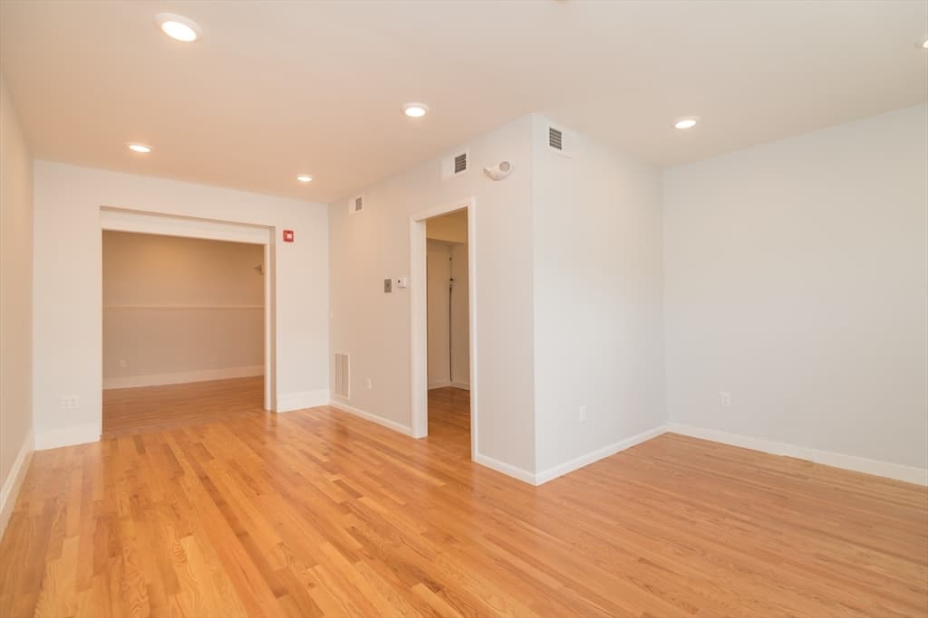 1620 Beacon Street, Brookline MA 02446 photo 18