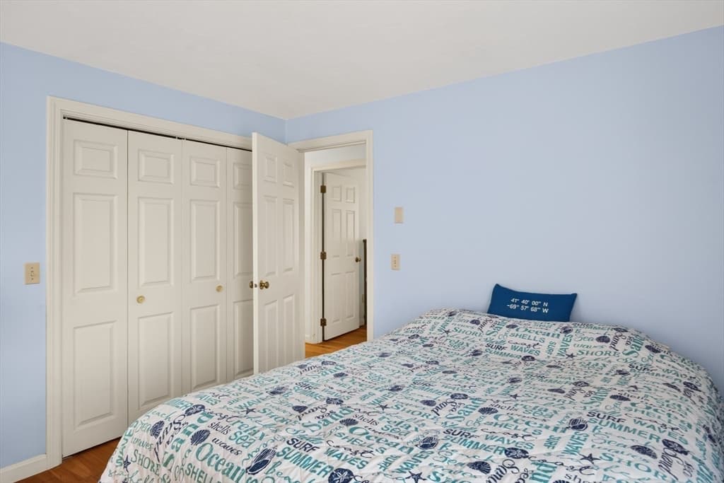 Single Family Residence at 33 Duck Marsh Ln, Chatham MA 02633, Chatham, photo 27 of 36