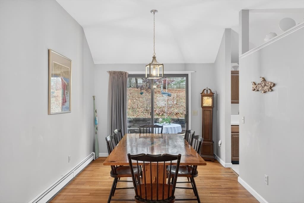 Single Family Residence at 33 Duck Marsh Ln, Chatham MA 02633, Chatham, photo 13 of 36
