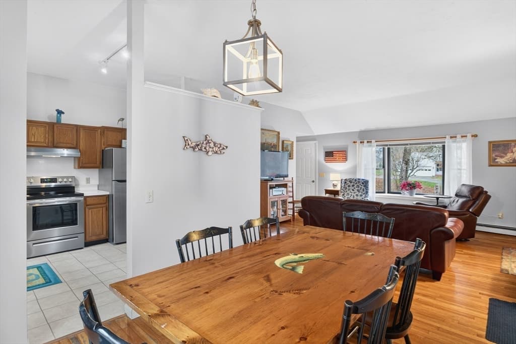 Single Family Residence at 33 Duck Marsh Ln, Chatham MA 02633, Chatham, photo 16 of 36