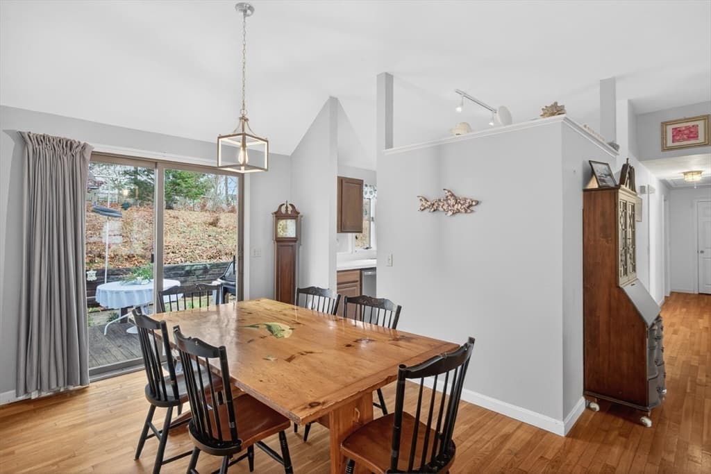 Single Family Residence at 33 Duck Marsh Ln, Chatham MA 02633, Chatham, photo 14 of 36