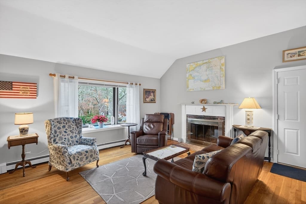 Single Family Residence at 33 Duck Marsh Ln, Chatham MA 02633, Chatham, photo 11 of 36