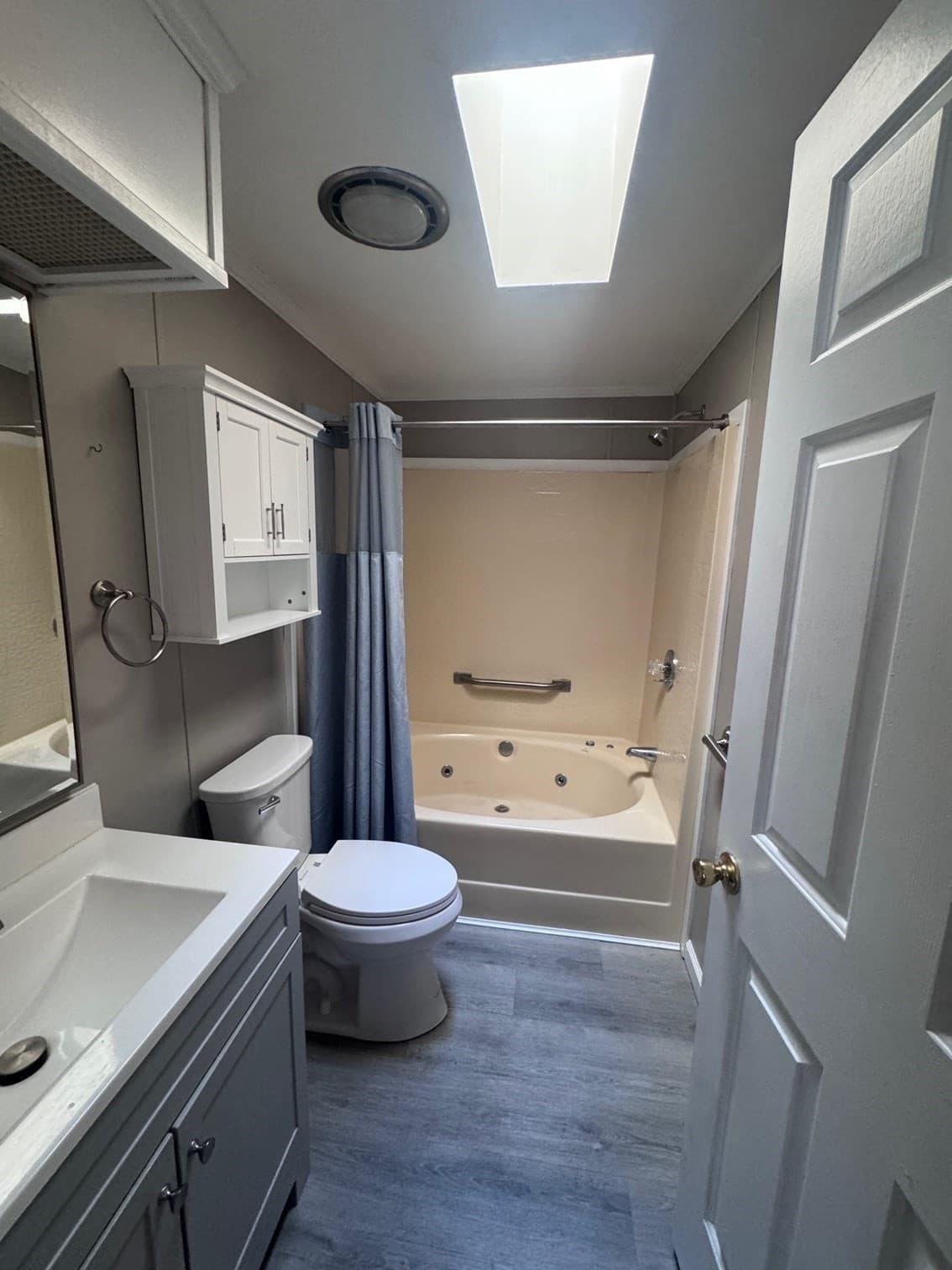 Mobile Home at 3 Round Table Rd, Attleboro MA 02703, Attleboro, photo 16 of 27